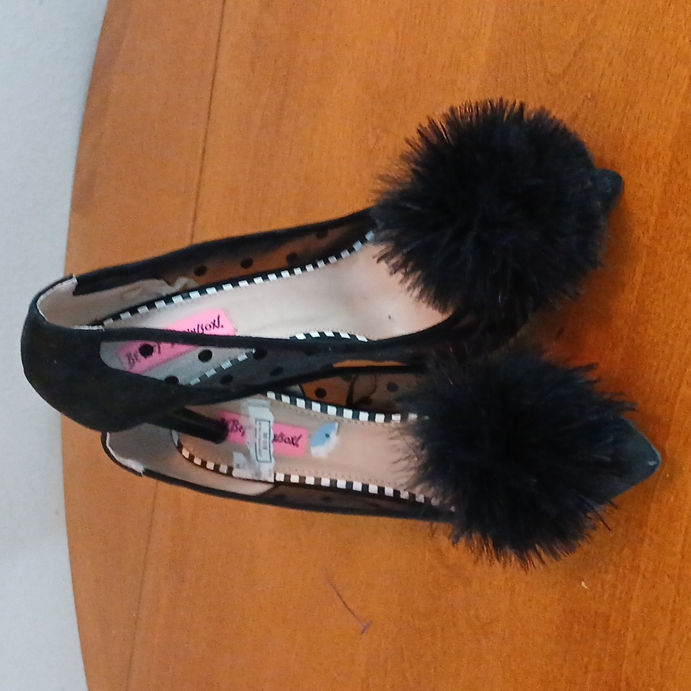 Betsy Johnson Black Sheer Polka Dot Floffy Heels Size 8.5